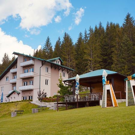 Zlatarska Kruna Nova Varoš Buitenkant foto