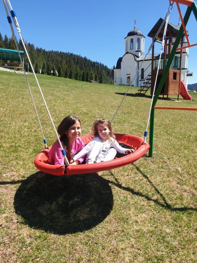 Zlatarska Kruna Nova Varoš Buitenkant foto