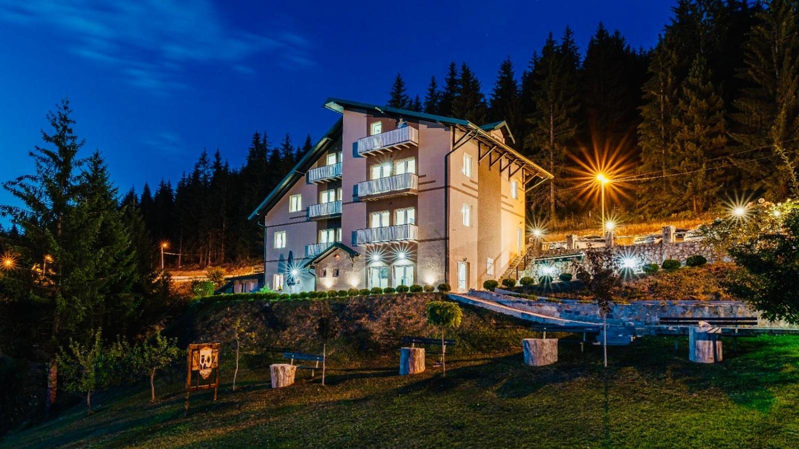Zlatarska Kruna Nova Varoš Buitenkant foto