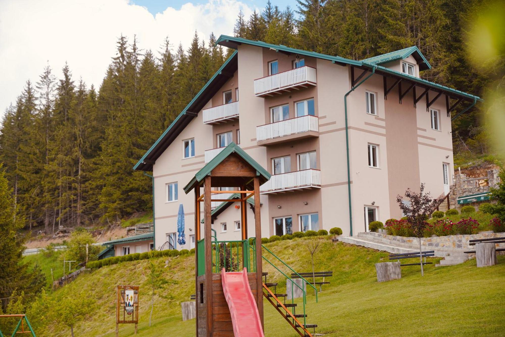 Zlatarska Kruna Nova Varoš Buitenkant foto